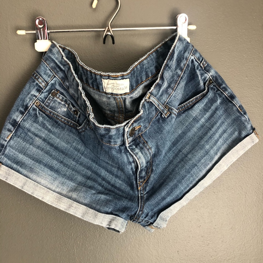DENIM SHORTS